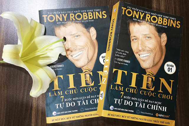 Tiền làm chủ cuộc chơi - Tony Robbins